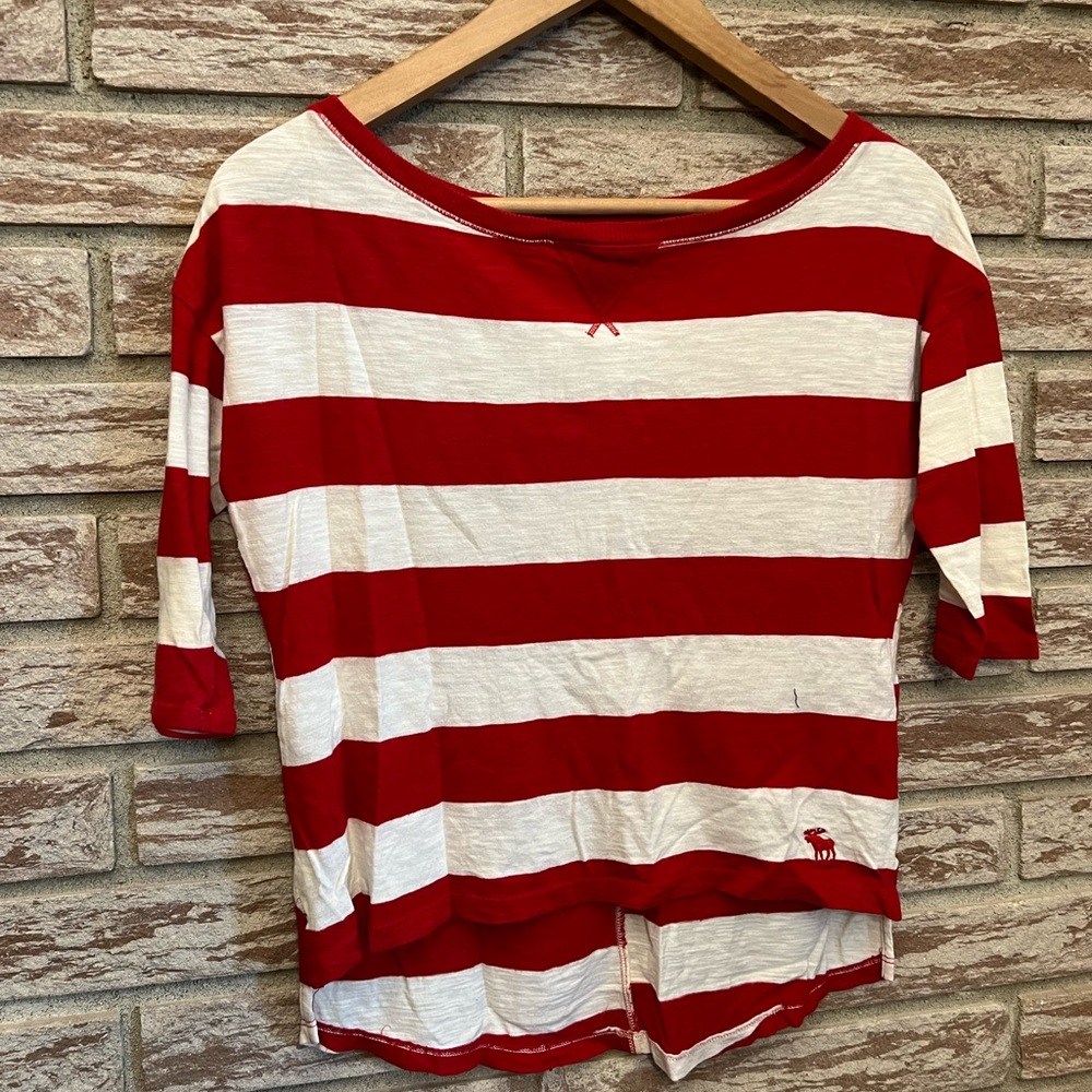 Abercrombie Red and White Stripped 3/4 Sleeve Top
